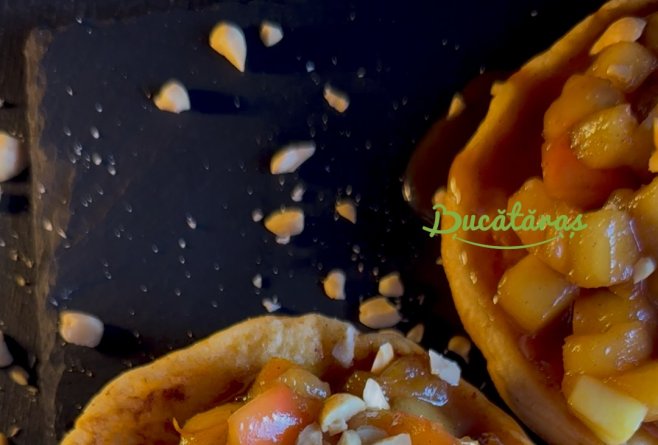 Frigănele cu mere caramelizate - Rețeta ușoară și delicioasă