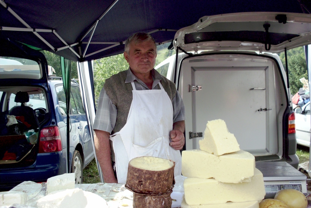 Festivalul cascavalei  Valea Doftanei