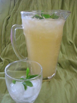 Grapefruit Mint Cooler