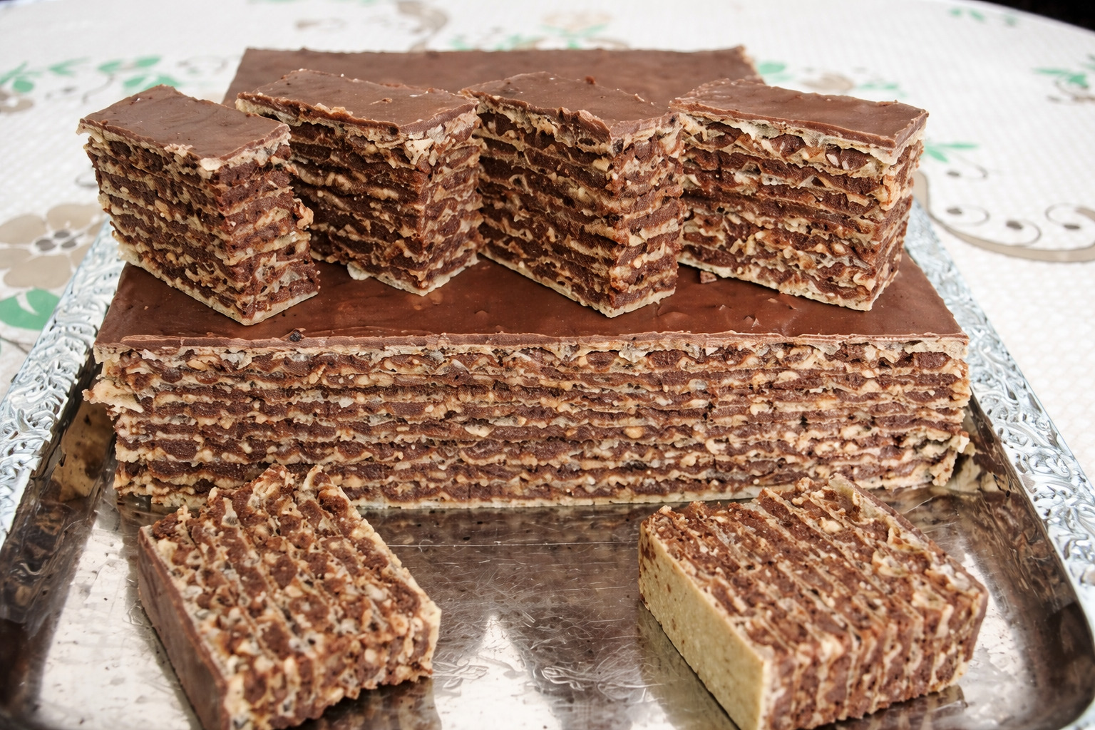 Desert prajitura cu foi de napolitane