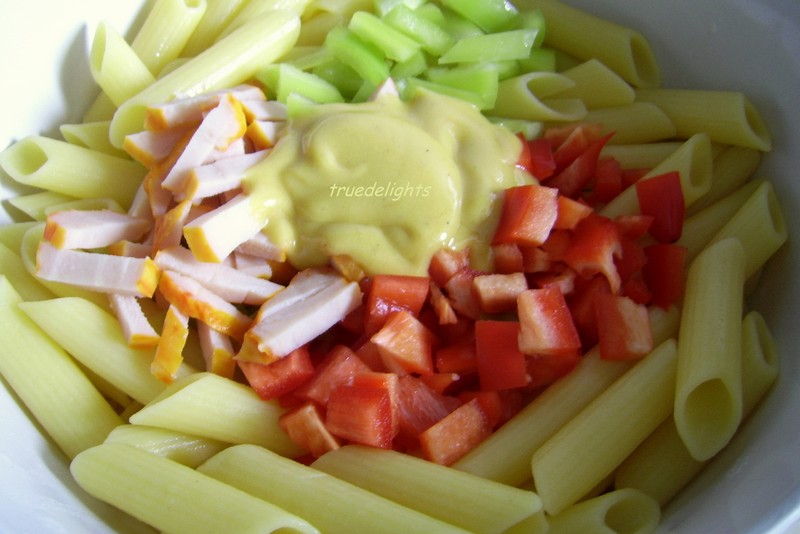 Paste penne cu sos de mustar