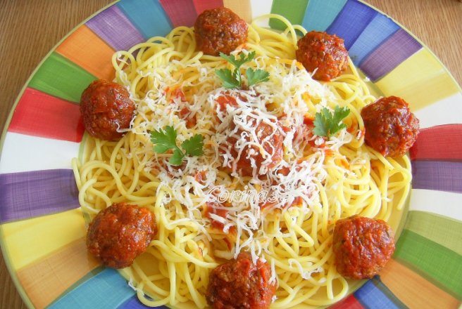 Spaghetti with meatballs