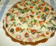 Pizza cu emmentaler si sunca-3