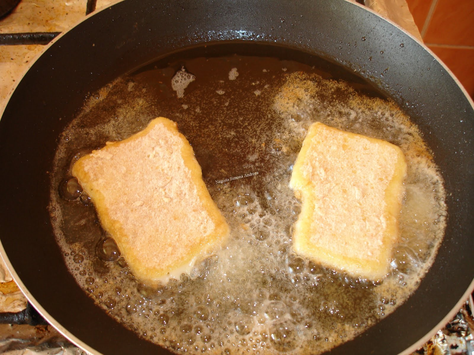 Cascaval pane cu piure de cartofi