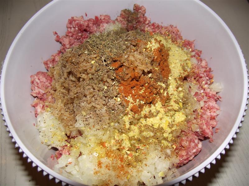 Sarmale cu carne de ciolan afumat