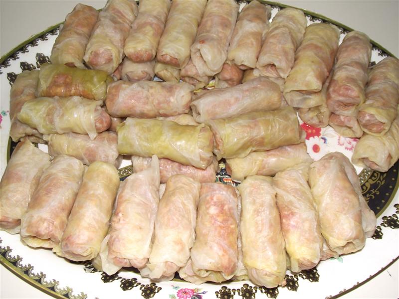 Sarmale cu carne de ciolan afumat