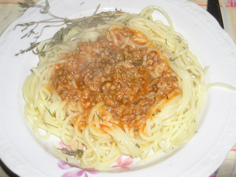 Spaghete bolognese