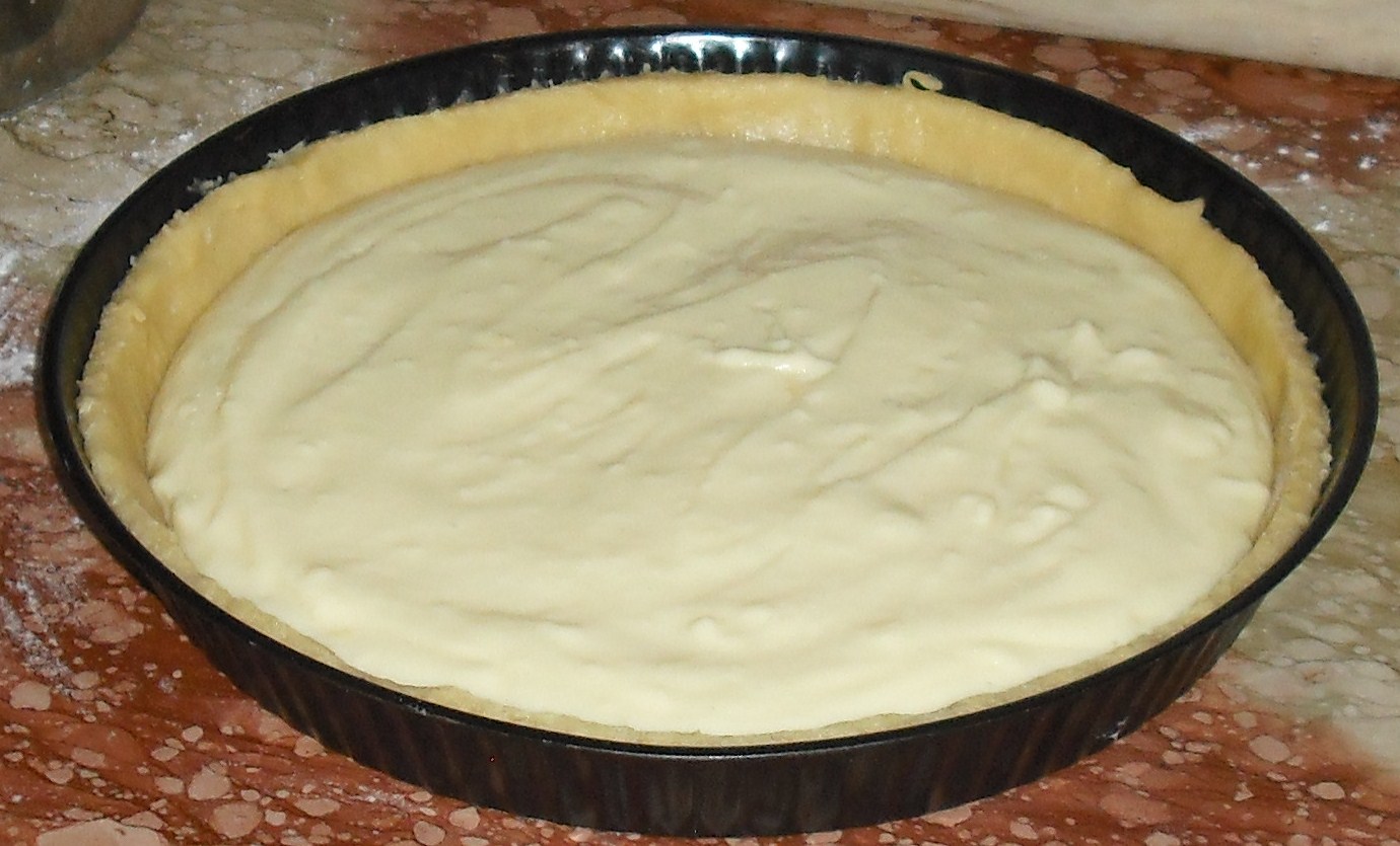 Tarta cu crema de lamaie si bezea