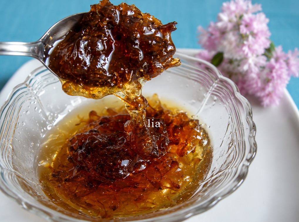 Dulceata din flori de salcam