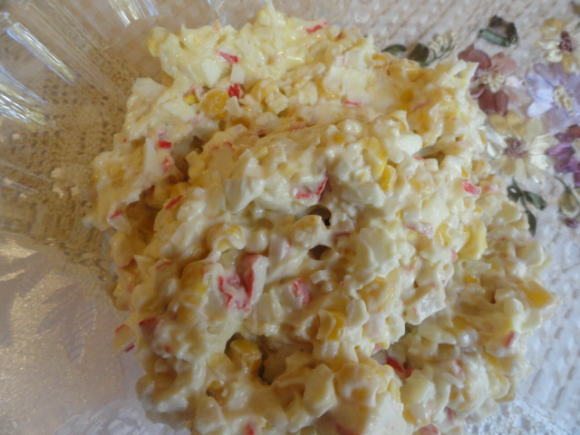 Salata de surimi