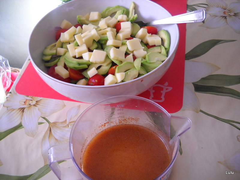 Salata de pui cu avocado