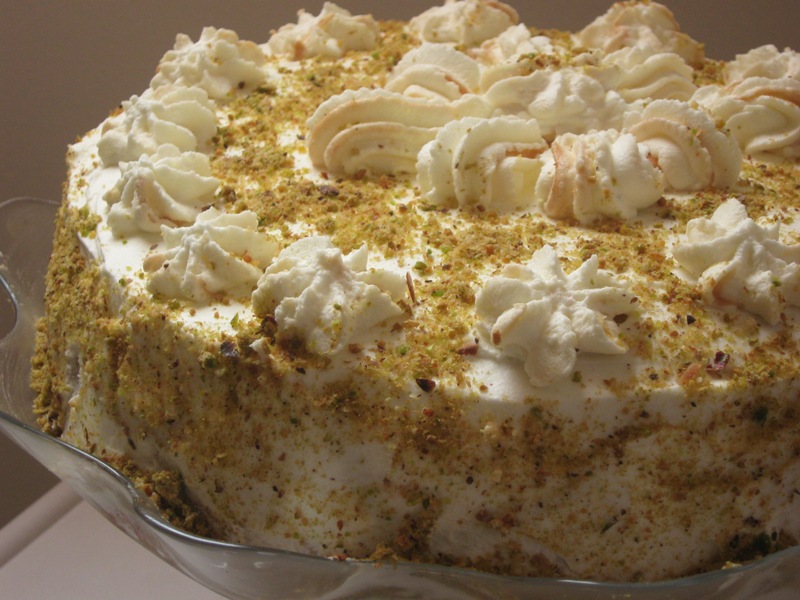 Tort cu frisca si caramel