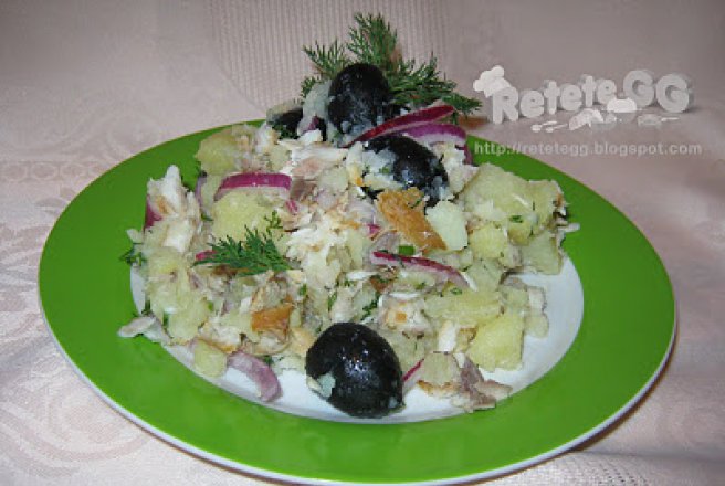 Salata de hering afumat