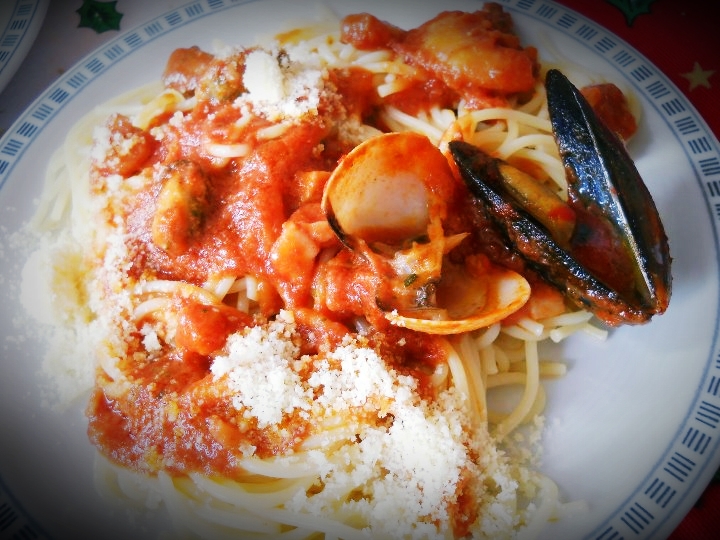 Spaghetti cu fructe de mare