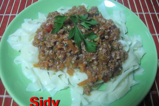 Tagliatelle con Salsa Bolognese