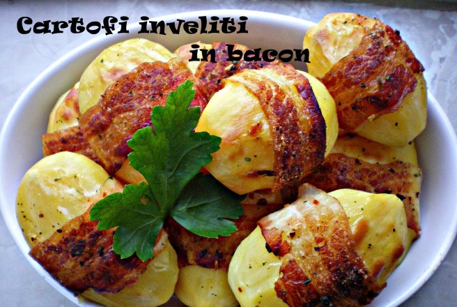 Cartofi inveliti in bacon