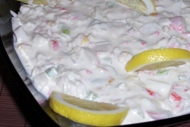 Salata cu surimi