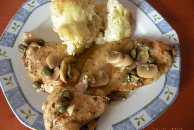 Chicken Piccata(piept de pui cu unt,lamaie,capere)