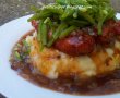 Carnati cu piure si gravy de ceapa (Sausage and Mash)-1