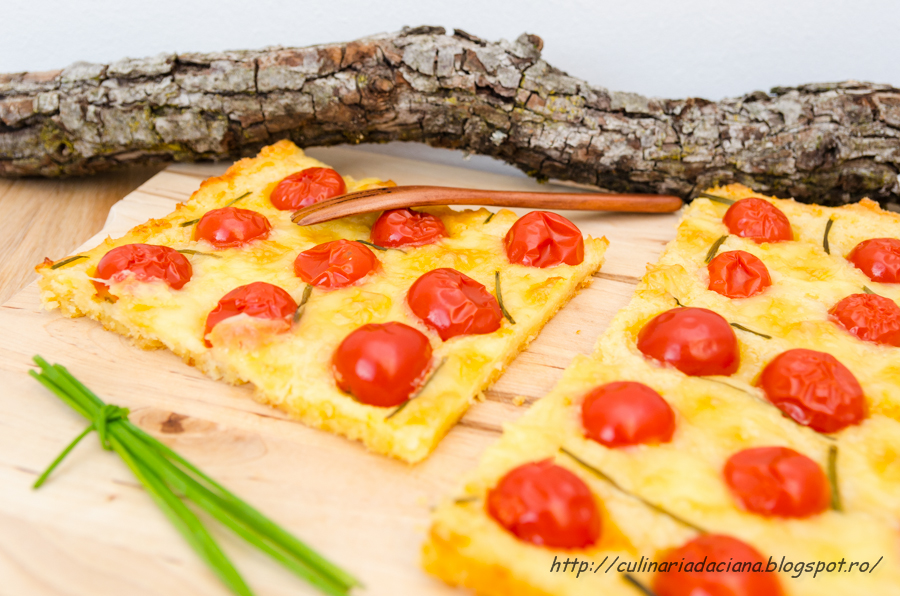 Tarta cu mozzarella, rosii cherry si chives