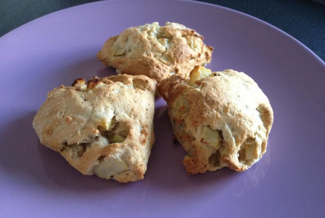 Scones cu Chai şi pere