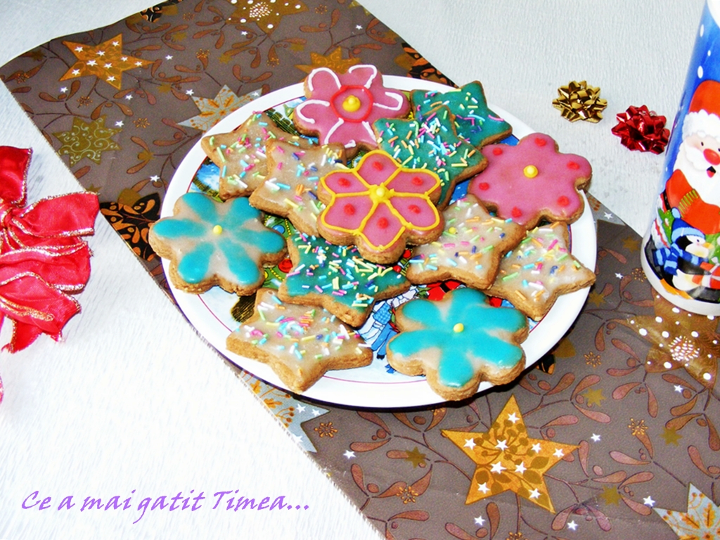 Biscuiti cu migdale si ciocolata pentru Craciun