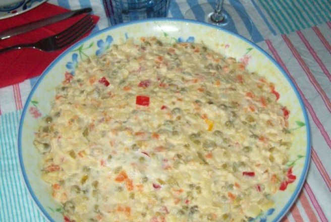 Salata de legume cu maioneza