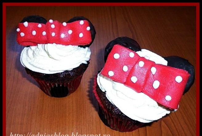 Minnie Mouse cupcakes