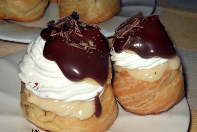 Choux a la creme