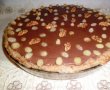 Tarta de ciocolata cu blat de biscuiti si nuca-7