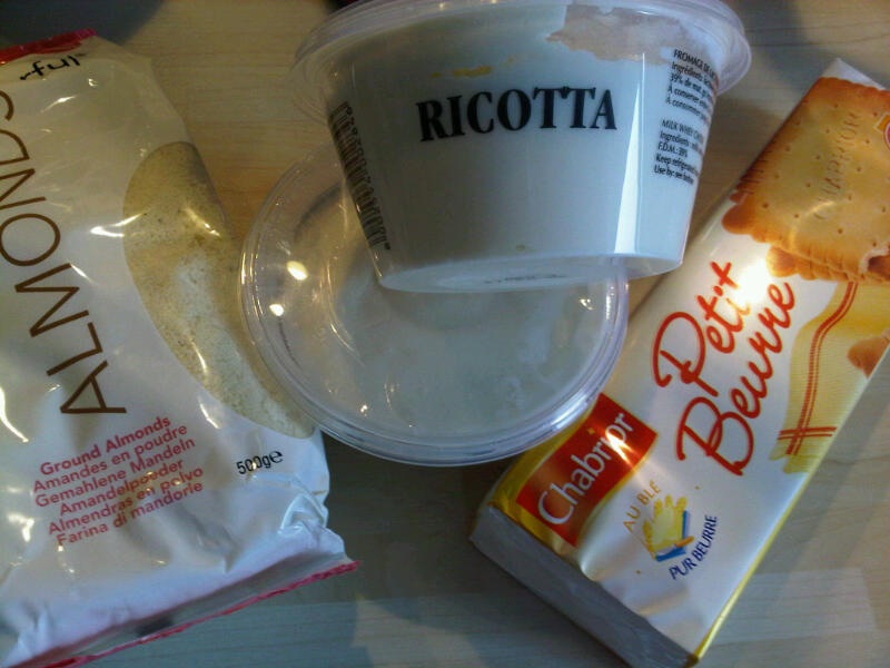 Tort cu crema ricotta