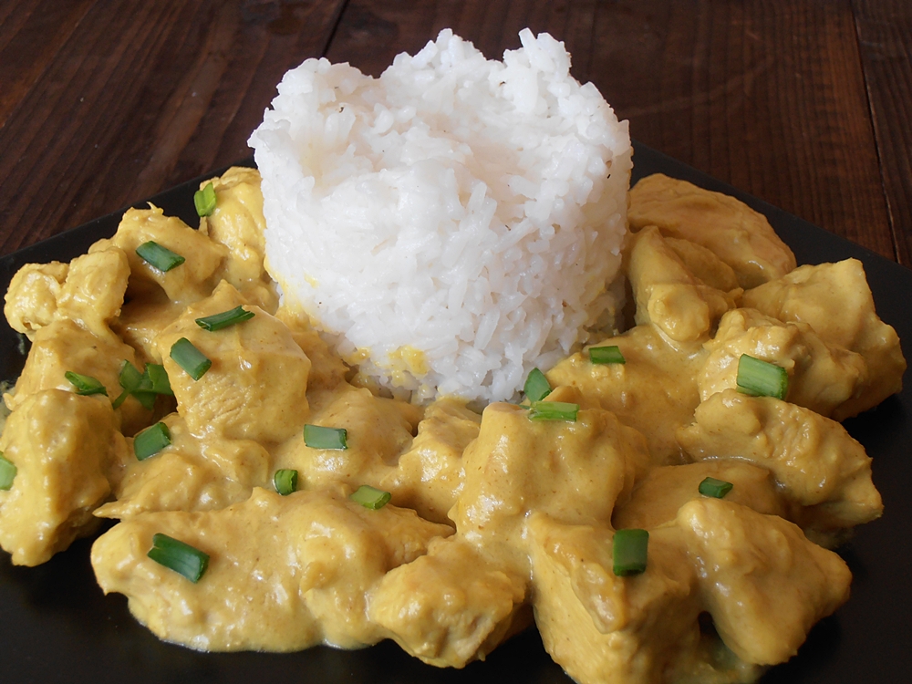 Pui in lapte de cocos si curry