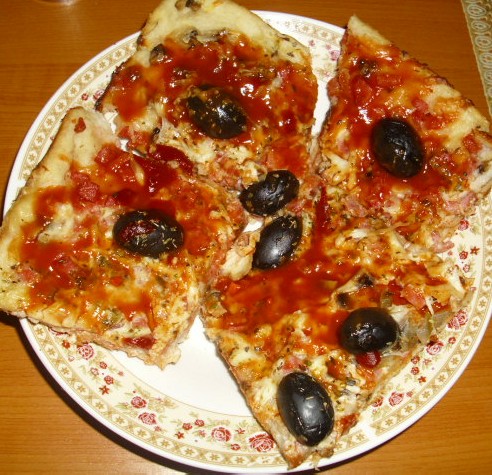 Pizza cu ciuperci