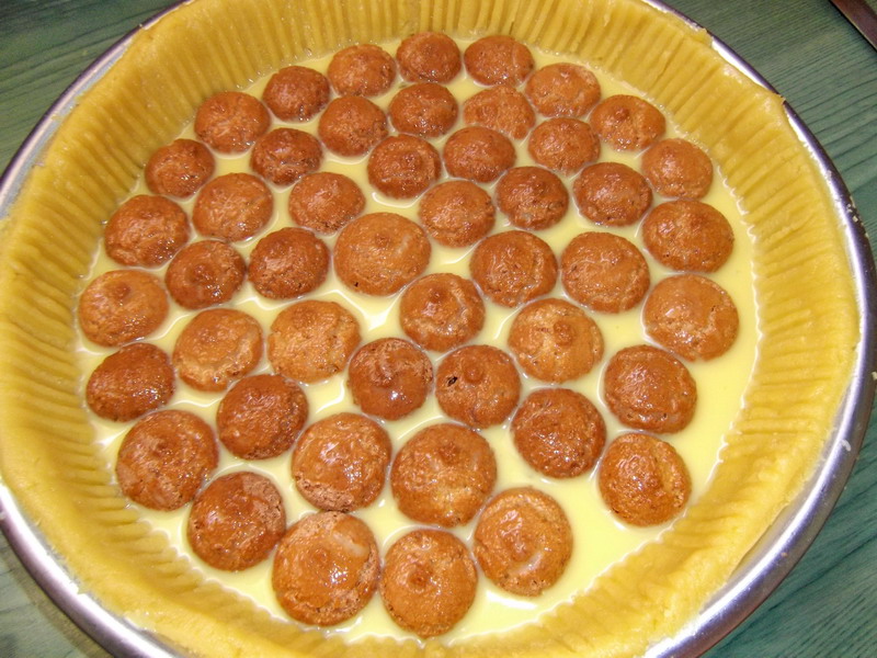 Tarta cu crema si amaretti