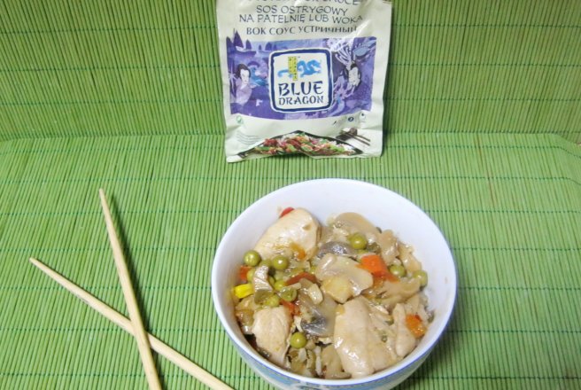 Stir-fry de pui cu sos de stridii