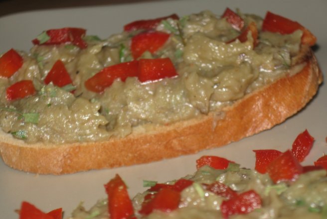 Bruschette cu salata de vinete