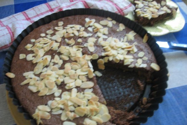 Tarta de cacao cu aroma de migdale