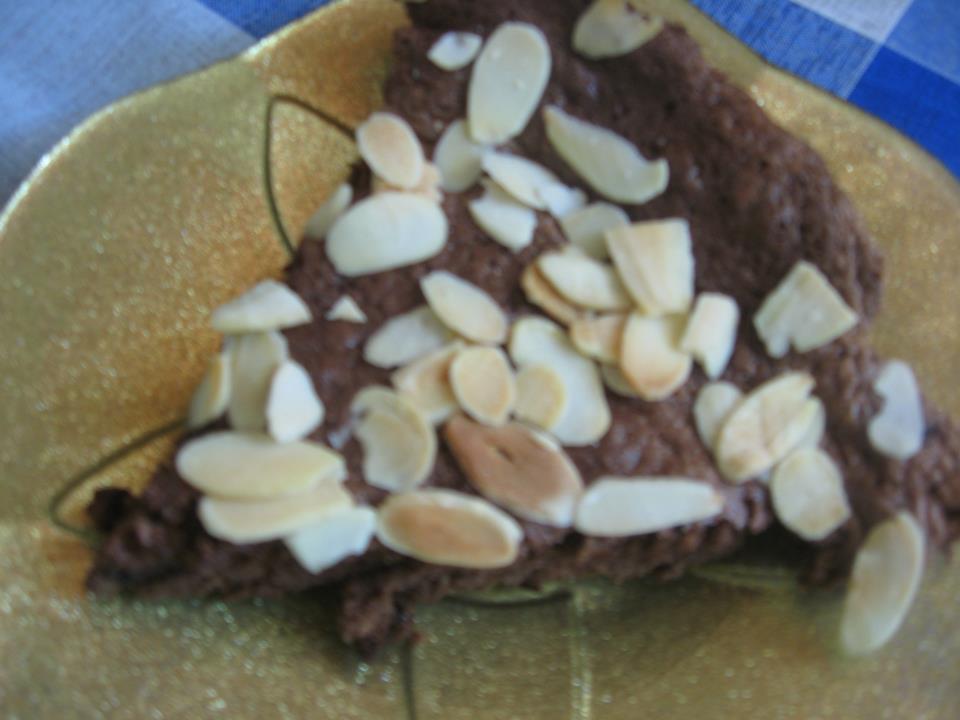 Tarta de cacao cu aroma de migdale