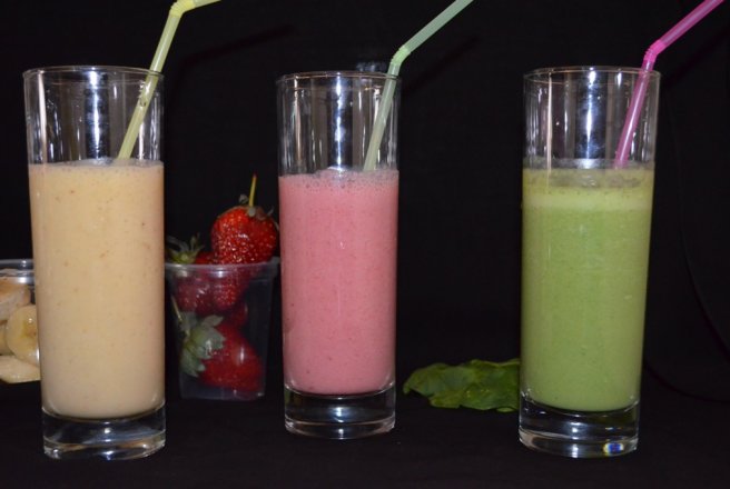 Retete de smoothie pentru zile caniculare