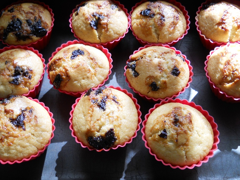 Muffins cu vanilie si visine de post