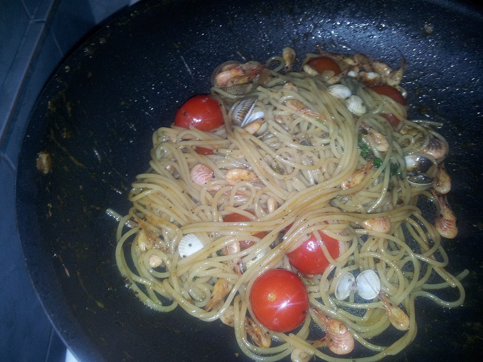 Spaghete cu vongole si garizi