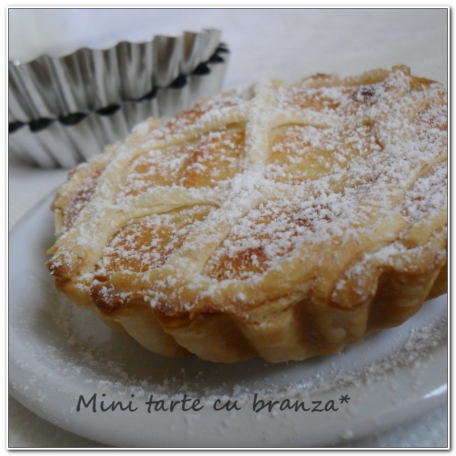 Mini tarte cu branza