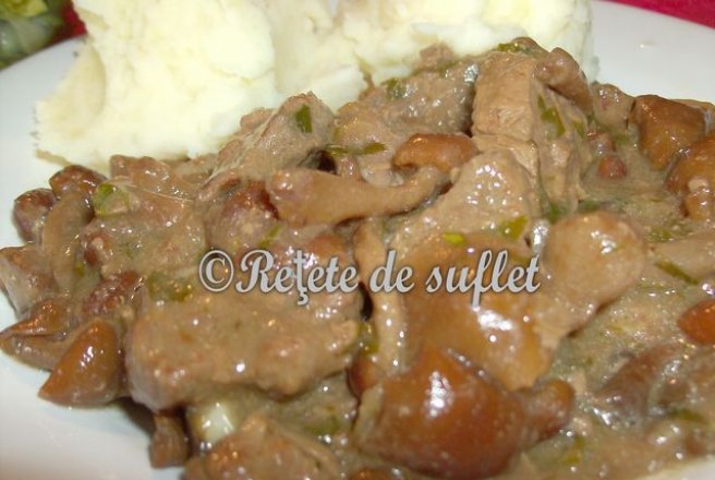 Vita Stroganoff