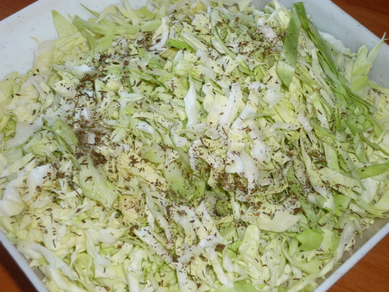 Salata de varza alba, cu cimbru