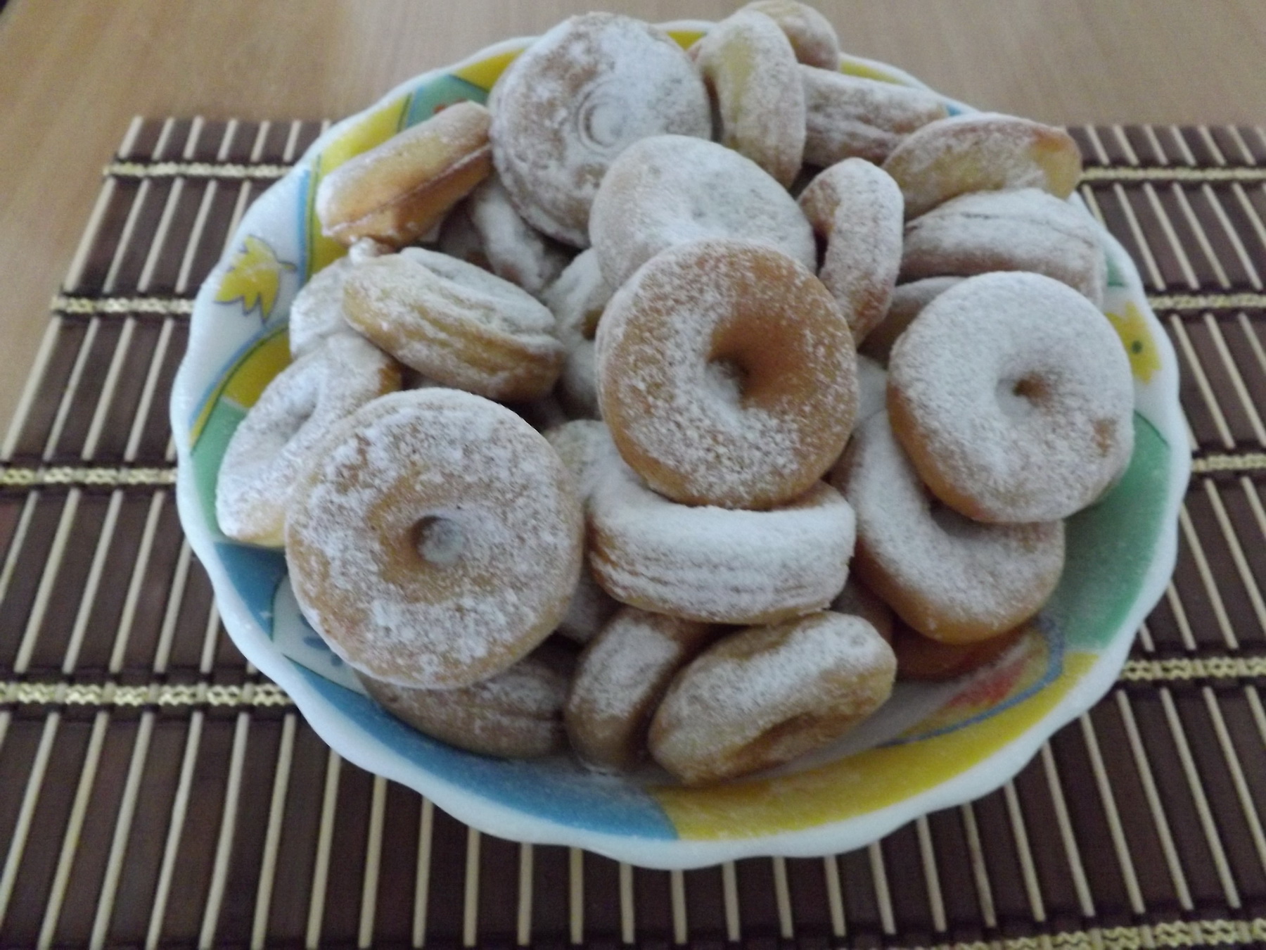 Gogosele la aparat (Doughnut)