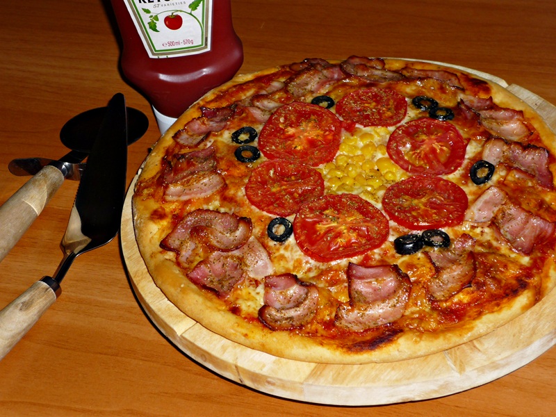 Pizza din blat cu susan