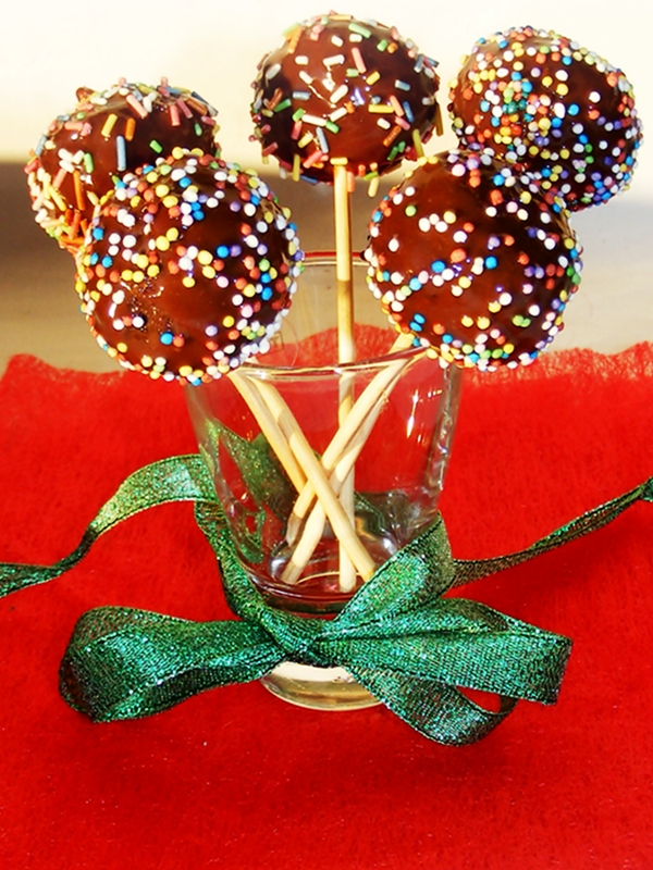 Cake pops cu rom si ciocolata