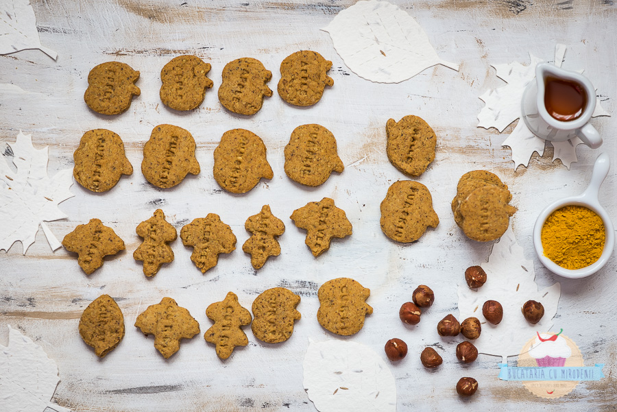 Biscuiti cu alune de padure si curry