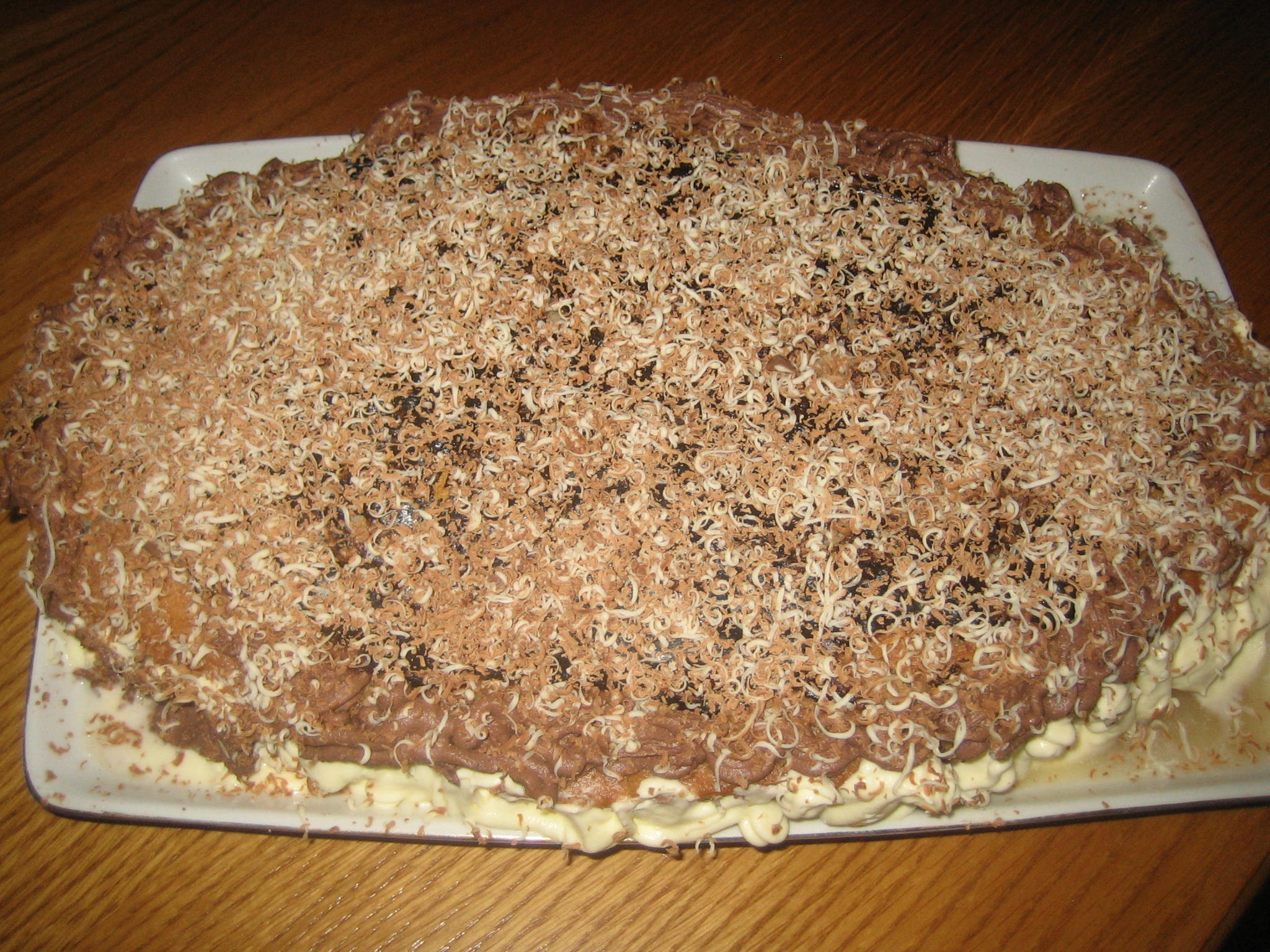 Tort de ciocolata si vanilie