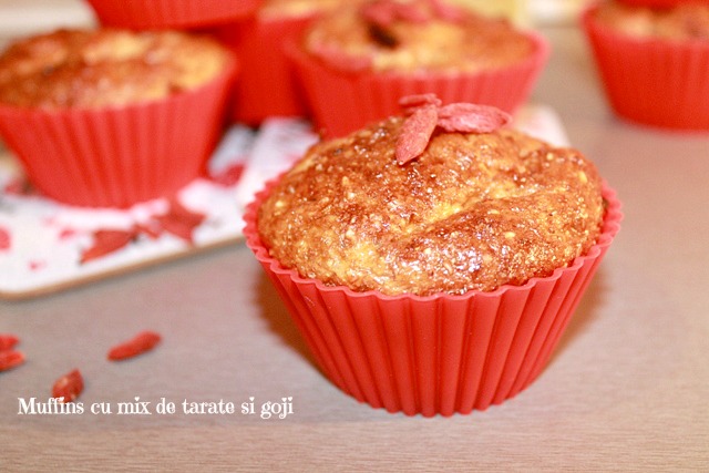 Muffins cu mix de tarate si goji